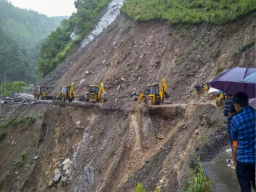 #Yamunotri Highway collapsed again
